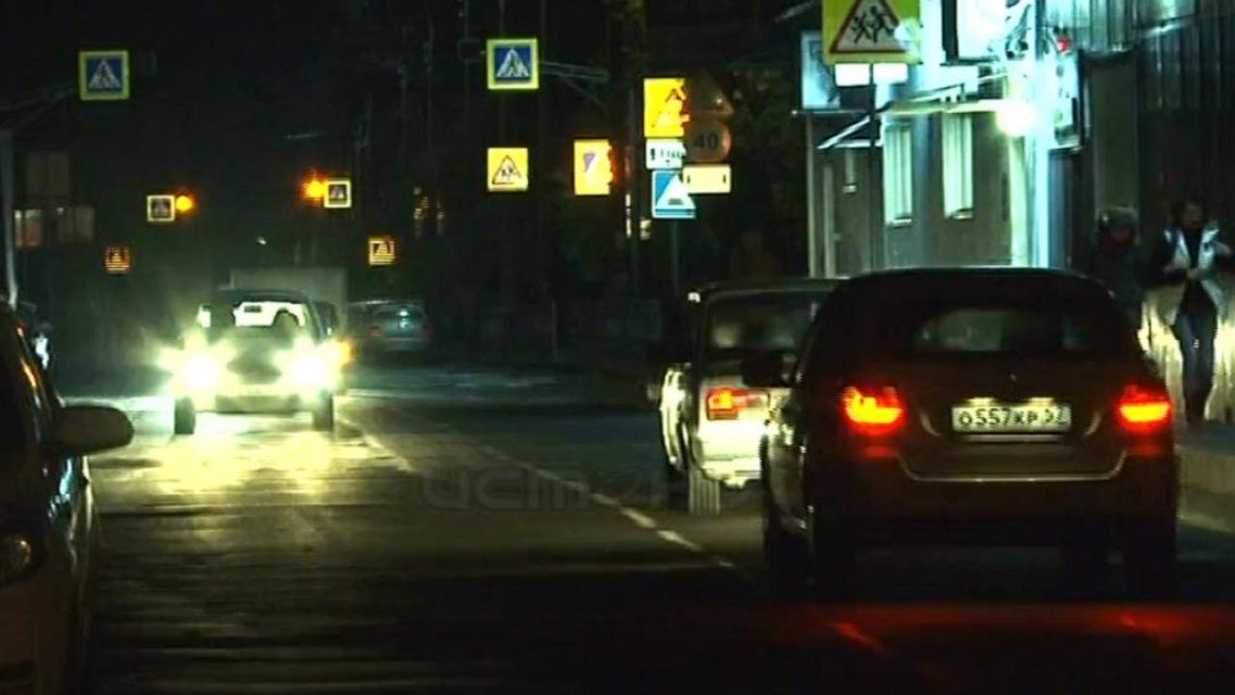 Более 40 % водителей не видят пешеходов на зебре из-за плохого освещения в Орле