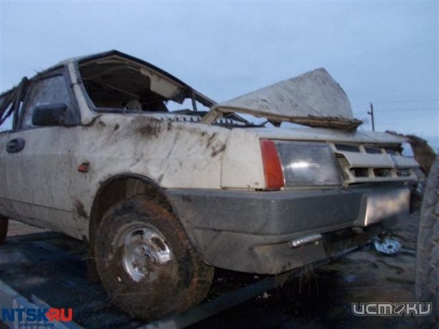 Улетел в кювет пока все спали Улетел в кювет пока все спали