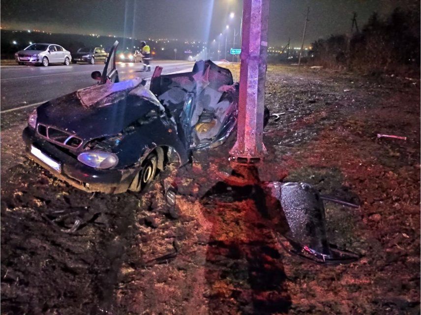 На Орловщине 19-летний водитель разбился насмерть в автомобильной аварии