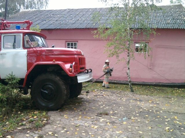 В Знаменском районе выгорел магазин В Знаменском районе выгорел магазин