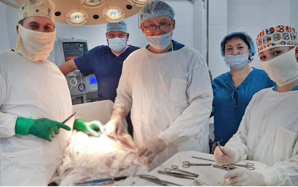 В Орловской области в Новый год оперировали пациента с язвой желудка и гнойным перитонитом