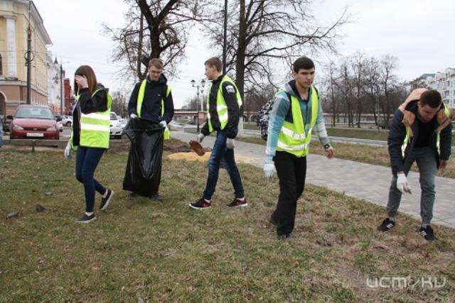 В Орле начали работу экологические отряды В Орле начали работу экологические отряды