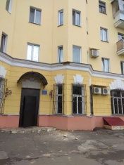 Фотофакт: в пер. Почтовом в Орле штукатурка падает на головы прохожих