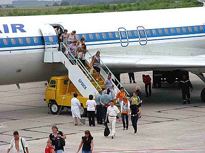 В Орел доставлены ещё 93 беженца из Украины В Орел доставлены ещё 93 беженца из Украины