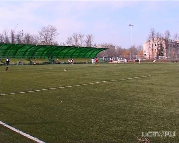 ФК "Орел" первую игру года проведет на искусственном поле Центрального стадиона ФК "Орел" первую игру года проведет на искусственном поле Центрального стадиона