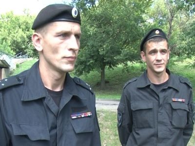 В Троснянском районе сотрудники ОМОН спасли тонущую девушку В Троснянском районе сотрудники ОМОН спасли тонущую девушку
