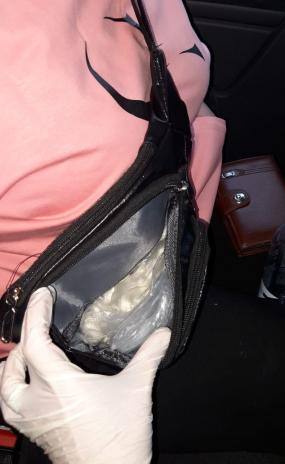 В Орле полицейские изъяли 84 свертка наркотиков у иностранки