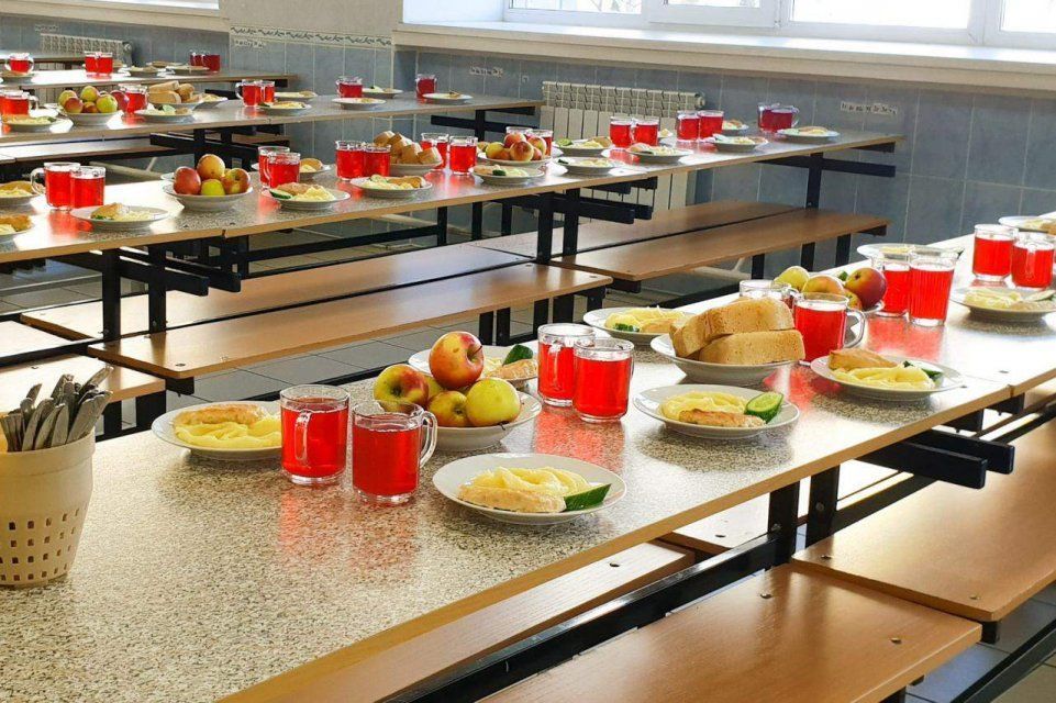 Многомиллионные долги перед поставщиками питания в орловские школы закрыты