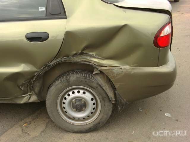 В Орле столкнулись две Daewoo Nexia В Орле столкнулись две Daewoo Nexia
