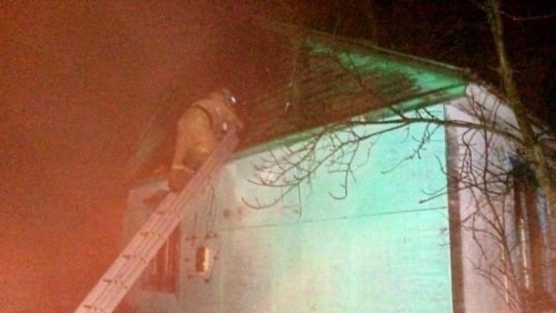 Орловская семья спасалась из пожара благодаря сигнализации