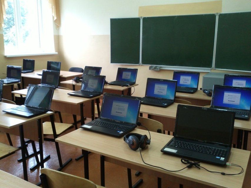 В школы Орловской области поступило около 70 новых ноутбуков