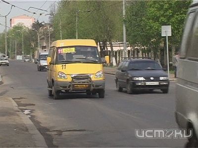 Теперь стоимость проезда в троллейбусе и маршрутке будет одинаковой Теперь стоимость проезда в троллейбусе и маршрутке будет одинаковой