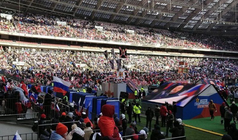 Орловчане приняли участие в масштабном митинге-концерте с участием Владимира Путина