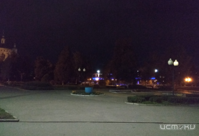 Власти пообещали вернуть освещение в скверах Орла Власти пообещали вернуть освещение в скверах Орла