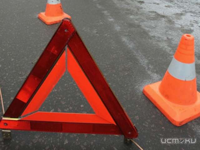 В Орловской области столкнулись два КамАЗа В Орловской области столкнулись два КамАЗа