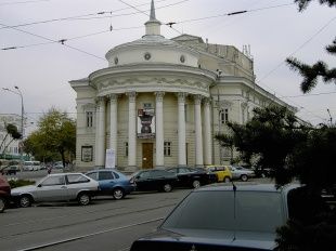 На сцене театра «Свободное пространство» покажут спектакль «Дорога в Небыван» 