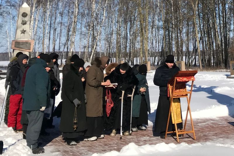 На Кривцовском мемориале молились о павших воинах