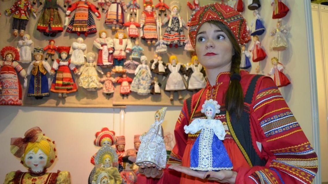 Флешмоб в соцсетях: орловчан просят проявить фантазию в честь Дня народного единства