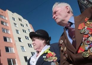 Власти запланировали выдать квартиры всем ветеранам в год юбилея Победы Власти запланировали выдать квартиры всем ветеранам в год юбилея Победы