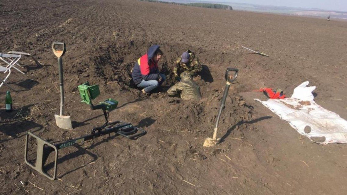 В Новосильском районе поисковики обнаружили останки шести красноармейцев