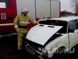 В Ливенском районе столкнулись "шестерка" и "Mercedes" В Ливенском районе столкнулись "шестерка" и "Mercedes"