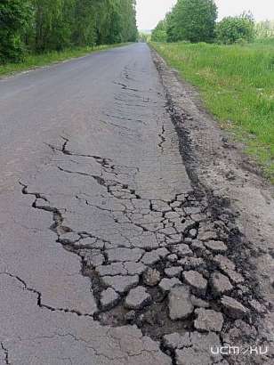 Клычков недоволен ремонтом дороги, которую приводили в порядок по его поручению 8 месяцев назад