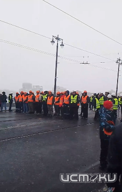 В Орле официально открыли Красный мост В Орле официально открыли Красный мост