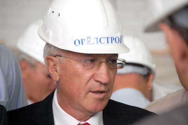 Громкое убийство в центре Орла: по предварительным данным, застрелен бывший гендиректор «Орелстроя» Владимир Соболев Громкое убийство в центре Орла: по предварительным данным, застрелен бывший гендиректор «Орелстроя» Владимир Соболев