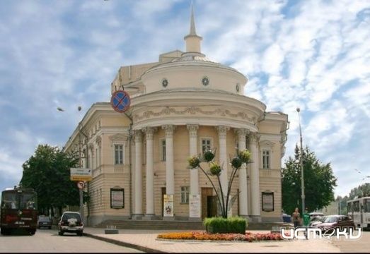 Летающие сани и 2-х метровые актеры: классика по-новому Летающие сани и 2-х метровые актеры: классика по-новому