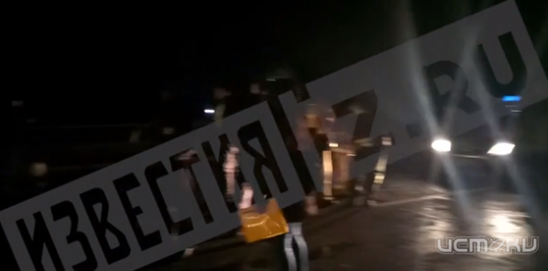 В Сети появилось видео ДТП в Орловской области с погибшим инспектором ДПС В Сети появилось видео ДТП в Орловской области с погибшим инспектором ДПС