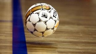 Женская мини-футбольная команда ОГУ стартовала с поражений