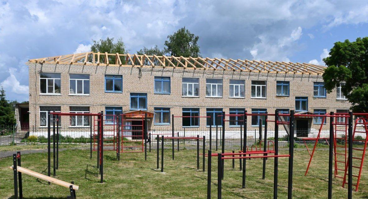 В Орловской области ремонтируют крышу «Теремка»