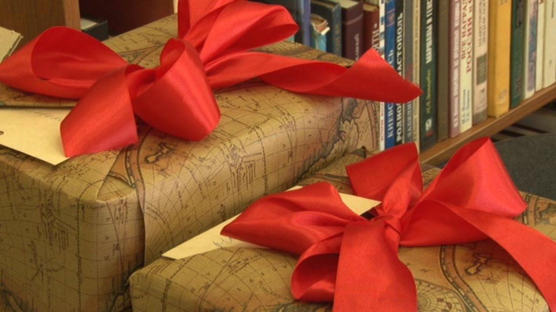 Альтернатива валентинке: в Орле отметили Международный день дарения книг