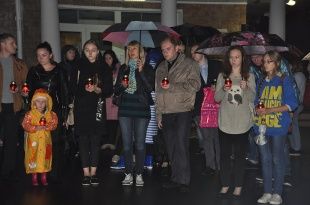 Орловчане зажгли свечи в память о жертвах террористических актов