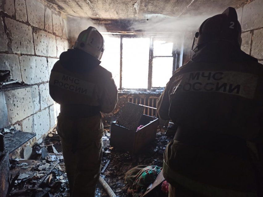 Орловские спасатели дважды за сутки выезжали на "кулинарные" пожары