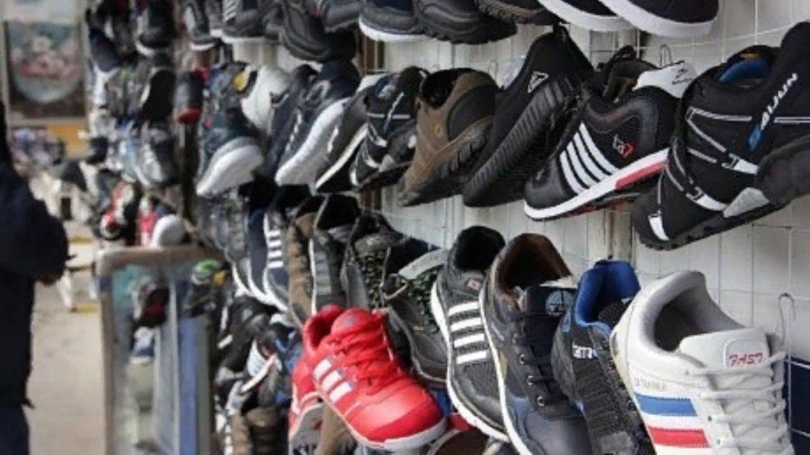 Орловский предприниматель торговал «паленой» обувью 
