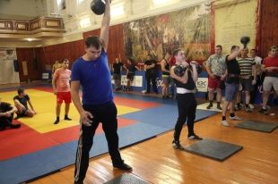 В УМВД определили сильнейших в гиревом спорте В УМВД определили сильнейших в гиревом спорте