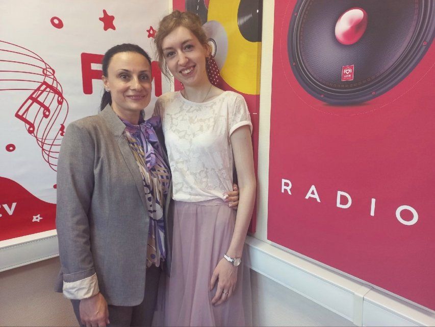 В студии "Love radio - Орёл" побывала стоматолог Жанна Могилёва