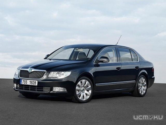 Третье поколение авто Skoda Superb поступает в продажу Третье поколение авто Skoda Superb поступает в продажу