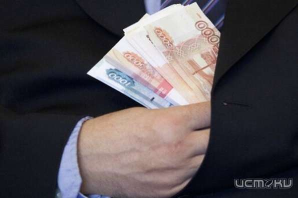В Залегощенском районе глава поселения сам себе выписывал премии В Залегощенском районе глава поселения сам себе выписывал премии