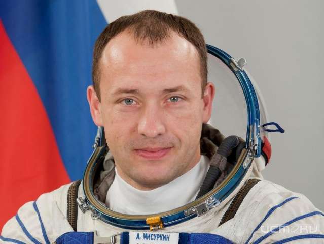 На скафандре космонавта Мисуркина будут рисунки онкобольных детей На скафандре космонавта Мисуркина будут рисунки онкобольных детей