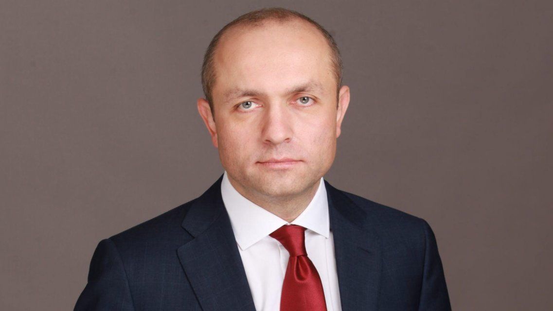 Мэра Юрия Парахина уберут из “Единой России” на время следствия