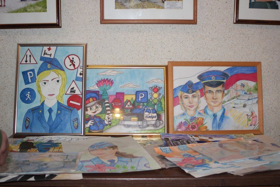 В Орле подвели итоги регионального этапа Всероссийского конкурса детского рисунка «Мои родители работают в полиции»