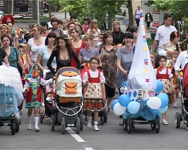 5 августа в Орле пройдет "беби-парад" 5 августа в Орле пройдет "беби-парад"