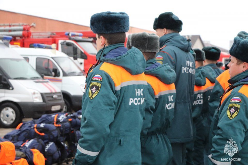 Орловские спасатели и пожарные несут службу в период праздников в усиленном режиме