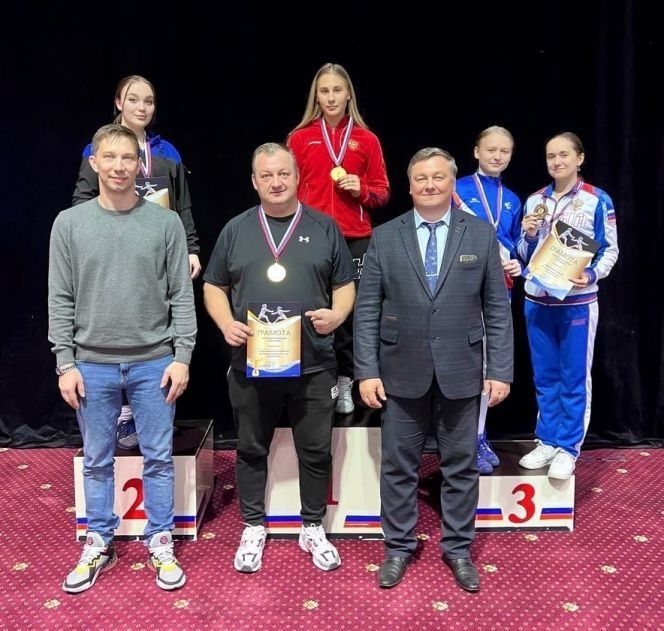 В Орле завершился Всероссийский турнир юниоров по фехтованию