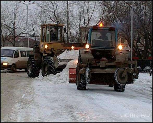 Орловские коммунальщики обещают справиться со снегопадами Орловские коммунальщики обещают справиться со снегопадами