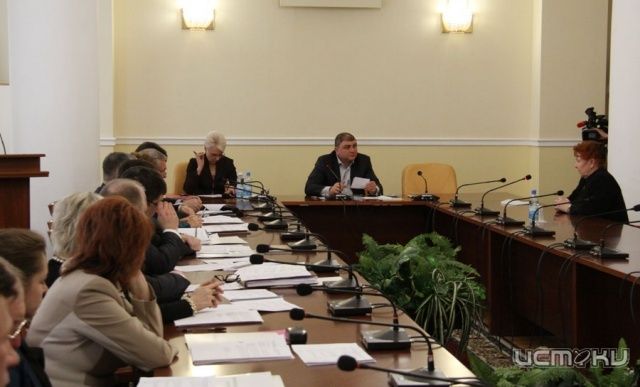 Врио губернатора провел первый прием граждан Врио губернатора провел первый прием граждан