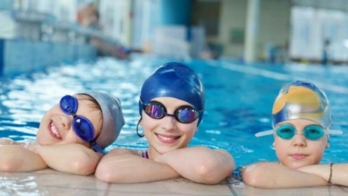 На Орловщине детей учат плавать на средства гранта