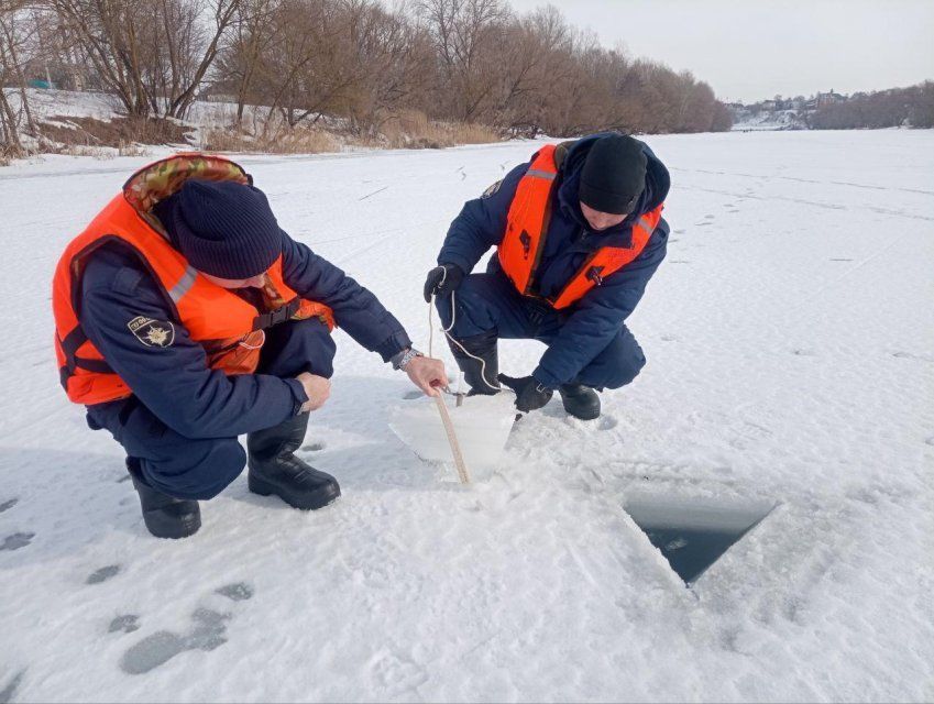 Орловские спасатели ведут мониторинг ледовой обстановки